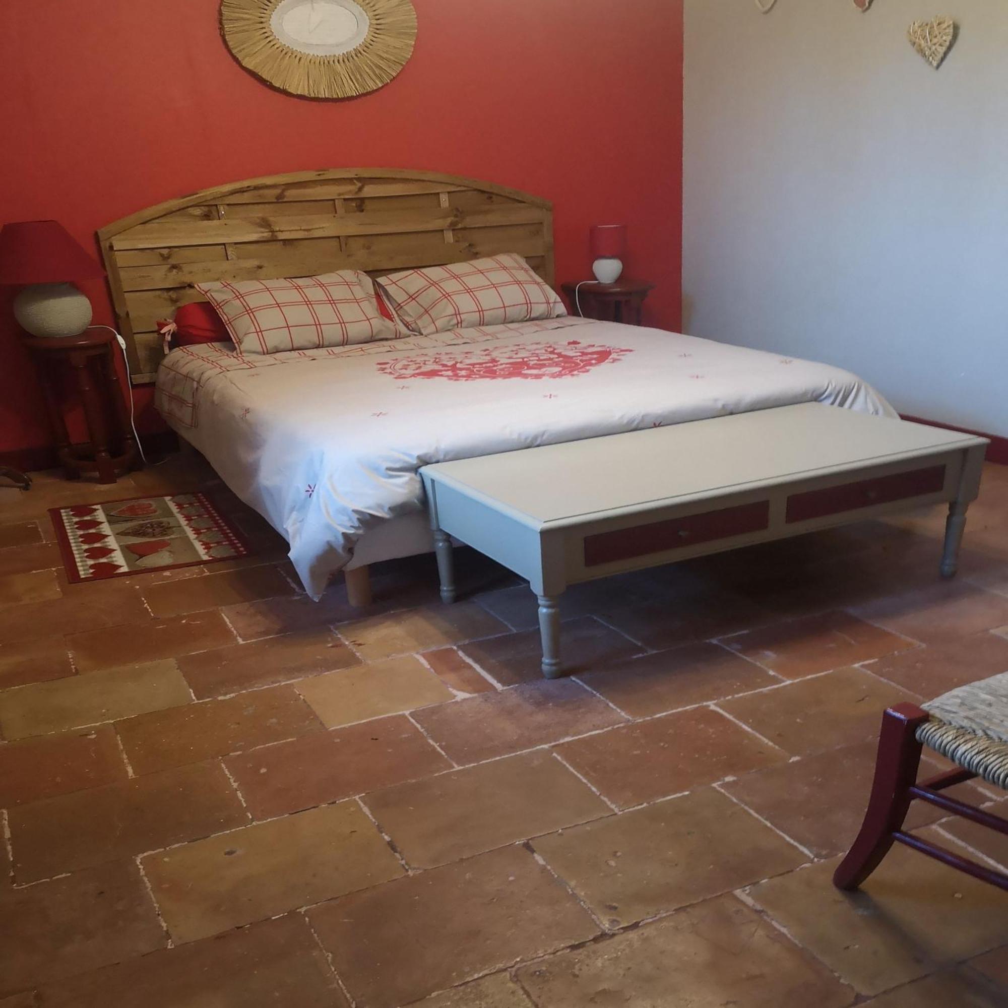 gîte de la Domergue Mas-Saintes-Puelles Extérieur photo